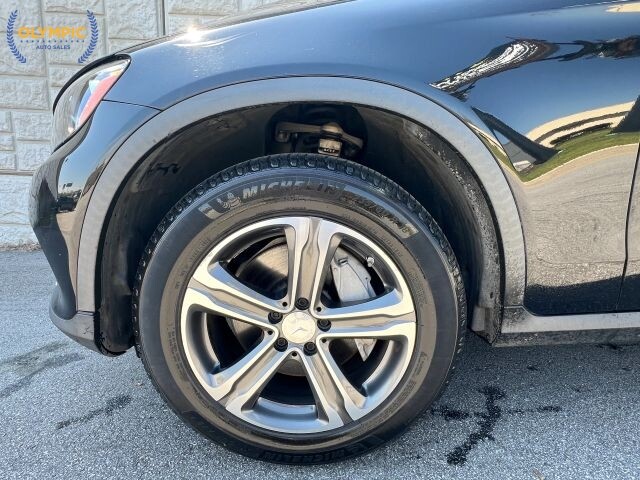 2016 Mercedes-Benz GLC 300 in Decatur, GA 30032 - 2389479 5