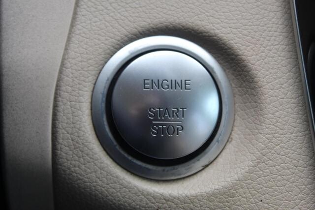 2016 Mercedes-Benz GLC 300 in Decatur, GA 30032 - 2389479 37