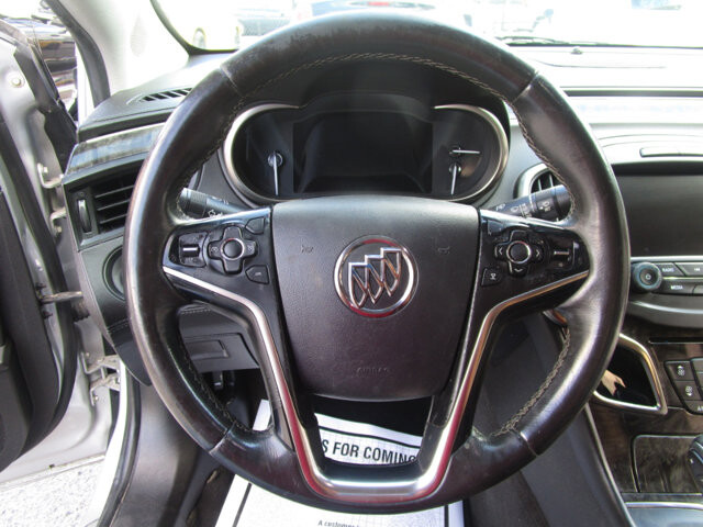 2016 Buick LaCrosse in Tampa, FL 33604-6914 - 2390045 33