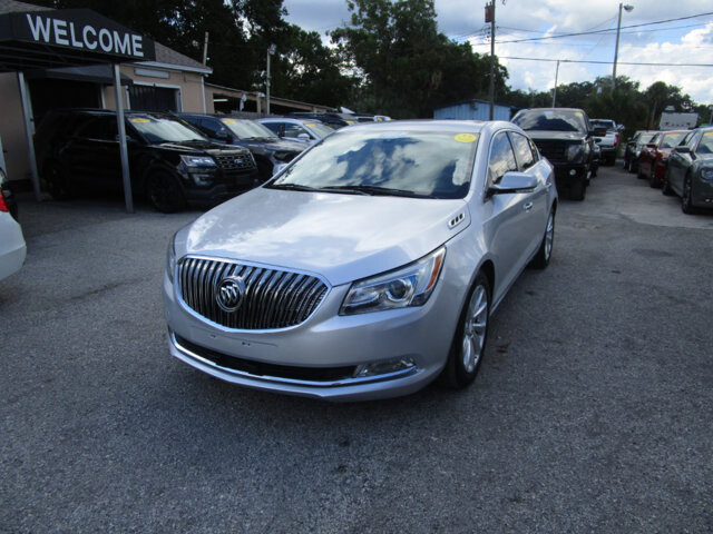 2016 Buick LaCrosse in Tampa, FL 33604-6914 - 2390045 31