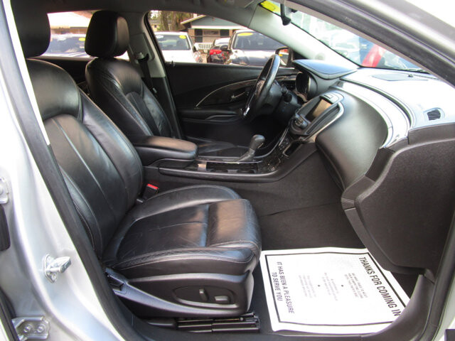 2016 Buick LaCrosse in Tampa, FL 33604-6914 - 2390045 36