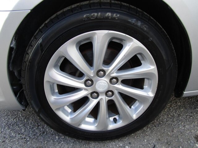 2016 Buick LaCrosse in Tampa, FL 33604-6914 - 2390045 20