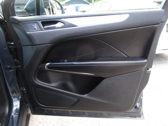 2019 Lincoln MKC in Tampa, FL 33604-6914 - 2390046 45