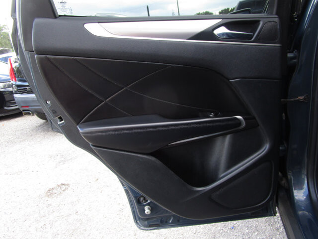 2019 Lincoln MKC in Tampa, FL 33604-6914 - 2390046 46