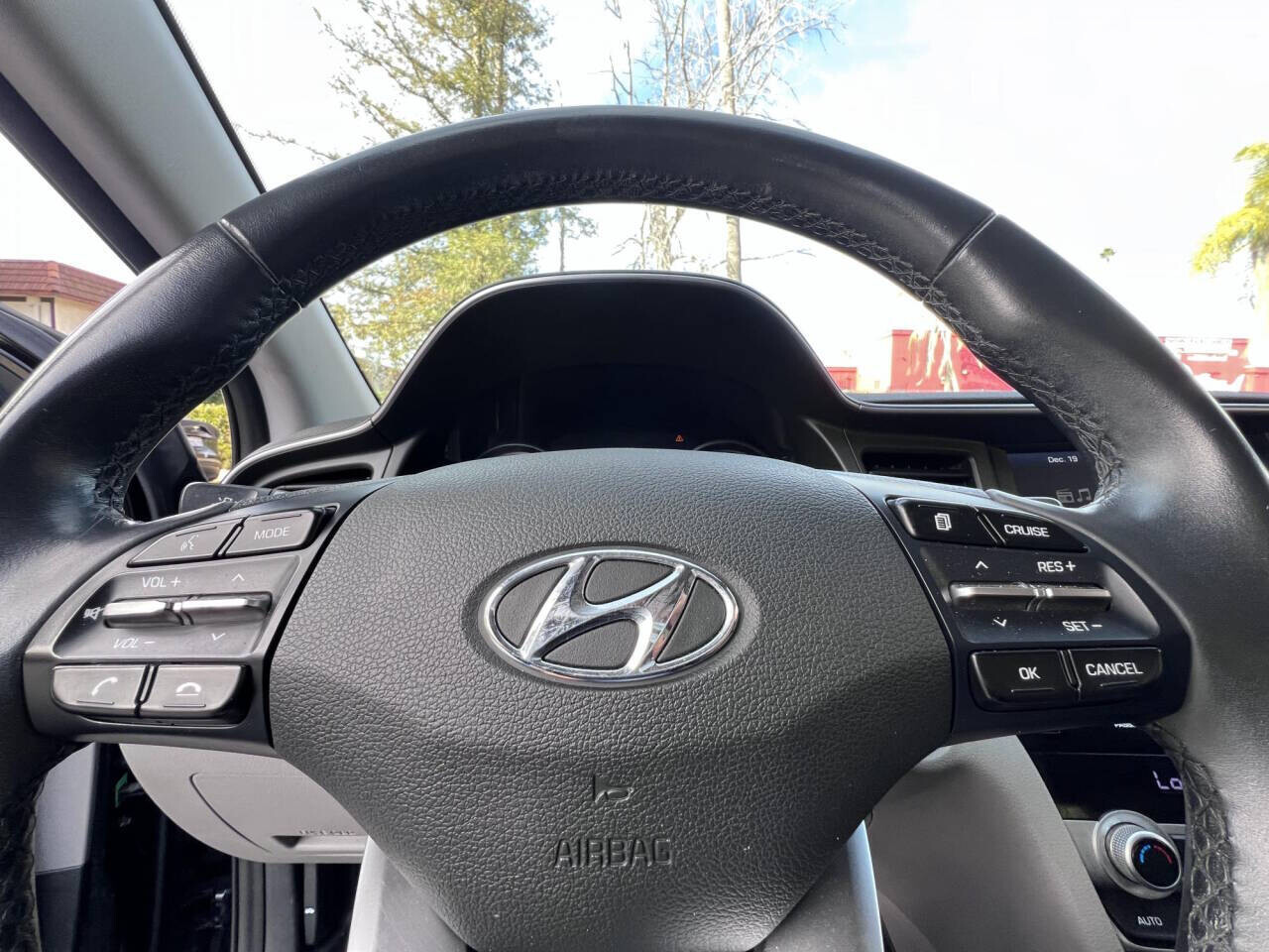 2020 Hyundai Elantra in Pasadena, CA 91107 - 2394099 11