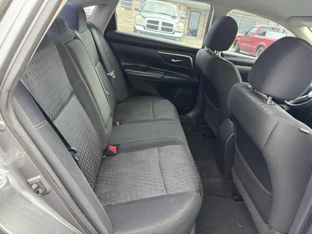 2016 Nissan Altima in Hickory, NC 28602-5144 - 2394971 3
