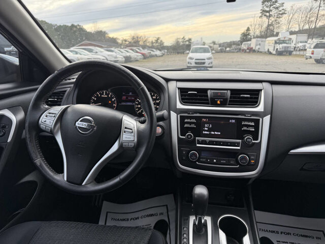 2016 Nissan Altima in Hickory, NC 28602-5144 - 2394971 2