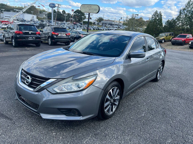 2016 Nissan Altima in Hickory, NC 28602-5144 - 2394971 13