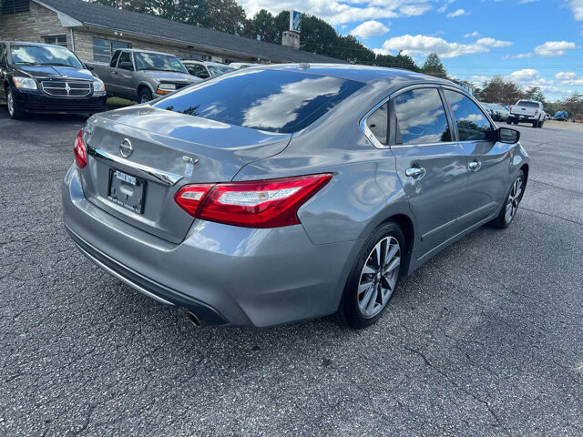 2016 Nissan Altima in Hickory, NC 28602-5144 - 2394971 17