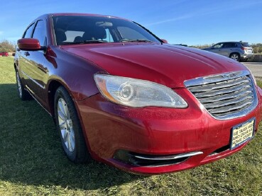 2013 Chrysler 200 in Waukesha, WI 53186