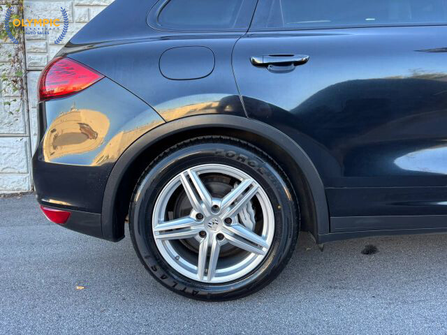 2012 Porsche Cayenne in Decatur, GA 30032 - 2397581 12