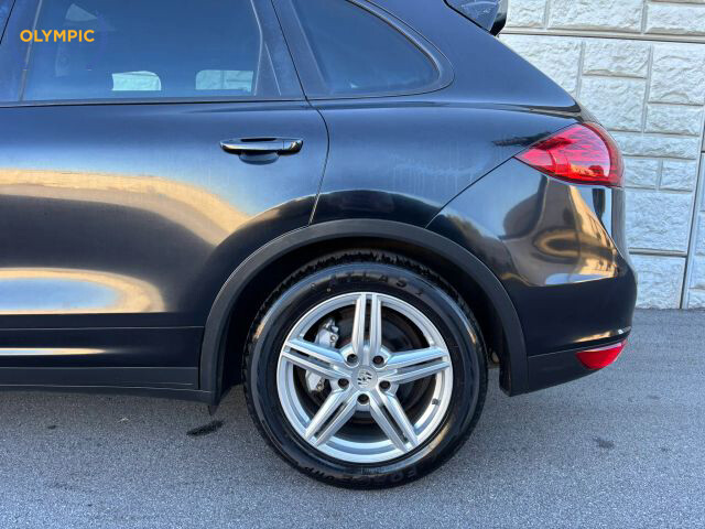 2012 Porsche Cayenne in Decatur, GA 30032 - 2397581 10