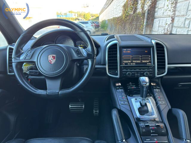 2012 Porsche Cayenne in Decatur, GA 30032 - 2397581 20