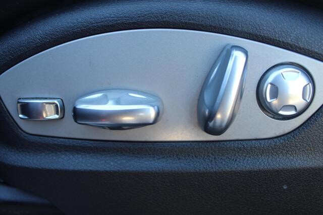 2012 Porsche Cayenne in Decatur, GA 30032 - 2397581 83