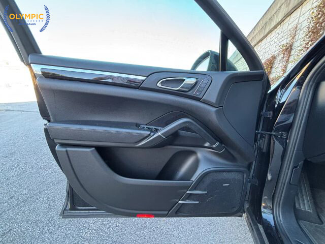 2012 Porsche Cayenne in Decatur, GA 30032 - 2397581 45