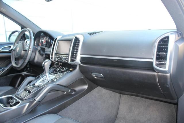 2012 Porsche Cayenne in Decatur, GA 30032 - 2397581 65