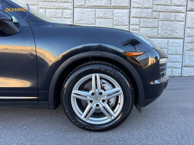 2012 Porsche Cayenne in Decatur, GA 30032 - 2397581 11