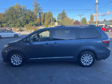 2015 Toyota Sienna in Mount Vernon, WA 98273