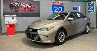 2015 Toyota Camry in Conyers, GA 30094