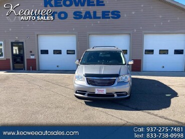 2014 Chrysler Town & Country in Dayton, OH 45414