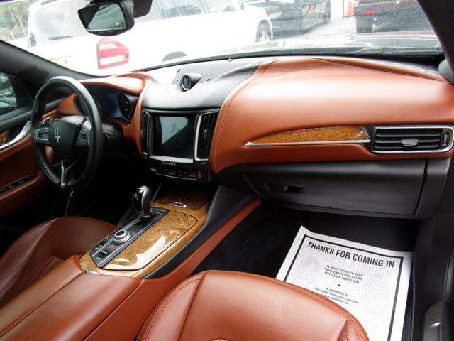 2018 Maserati Levante in Tampa, FL 33604-6914 - 2398603 12