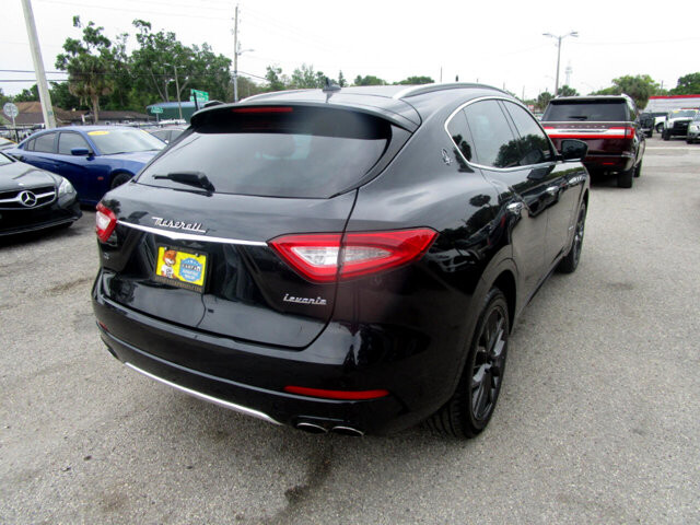 2018 Maserati Levante in Tampa, FL 33604-6914 - 2398603 24