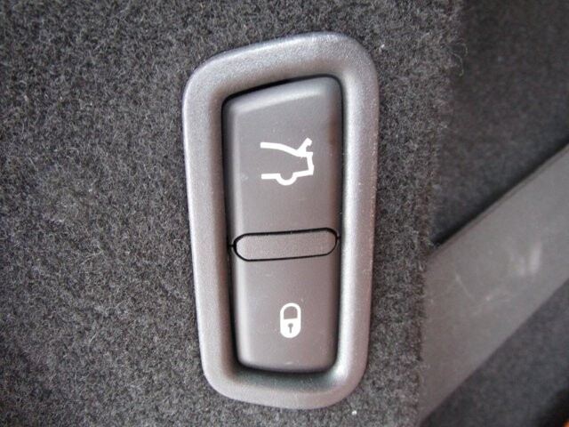 2018 Maserati Levante in Tampa, FL 33604-6914 - 2398603 27