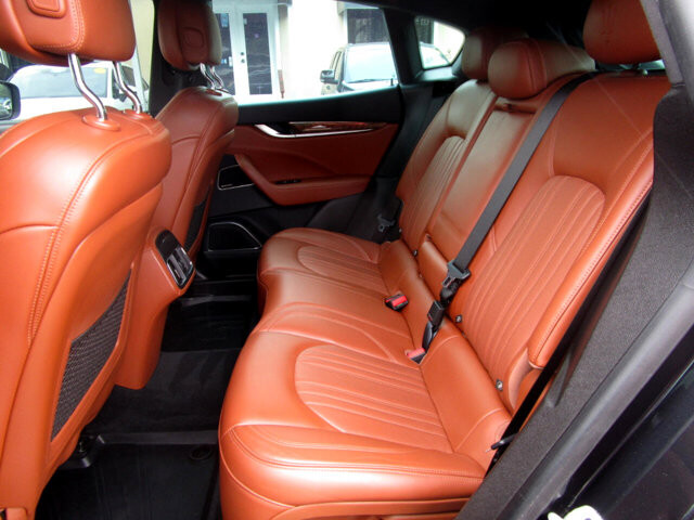 2018 Maserati Levante in Tampa, FL 33604-6914 - 2398603 11