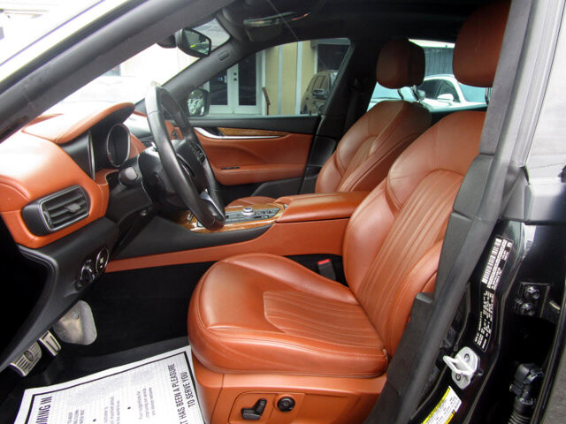 2018 Maserati Levante in Tampa, FL 33604-6914 - 2398603 9