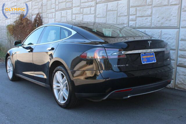 2015 Tesla Model S in Decatur, GA 30032 - 2398647 4