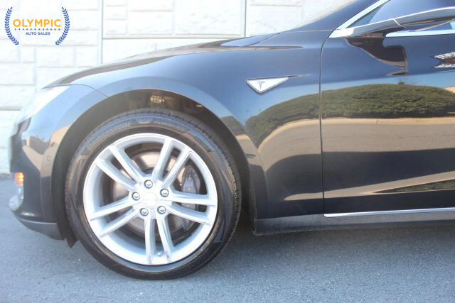 2015 Tesla Model S in Decatur, GA 30032 - 2398647 9