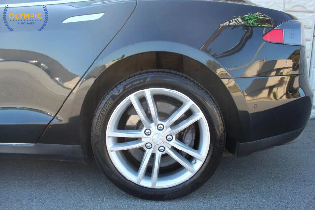 2015 Tesla Model S in Decatur, GA 30032 - 2398647 10