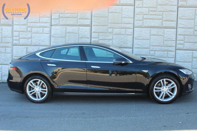 2015 Tesla Model S in Decatur, GA 30032 - 2398647 8