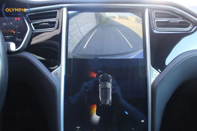 2015 Tesla Model S in Decatur, GA 30032 - 2398647 20