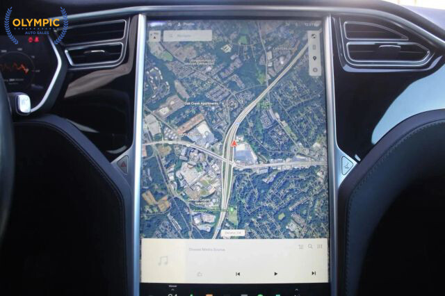 2015 Tesla Model S in Decatur, GA 30032 - 2398647 19