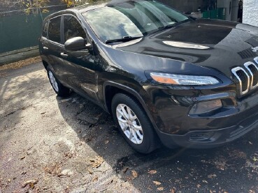 2014 Jeep Cherokee in Milwaukee, WI 53221