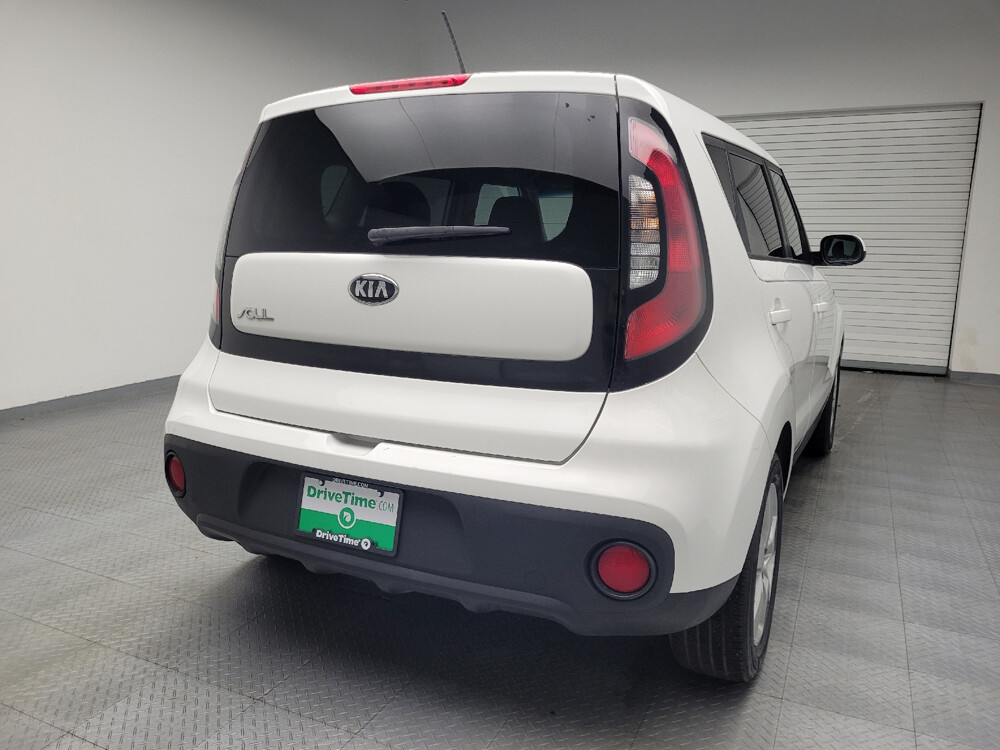 2018 Kia Soul in Eastpointe, MI 48021 - 2399572 7