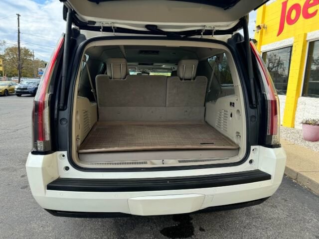 2015 Cadillac Escalade ESV in Indianapolis, IN 46222-4002 - 2399841 12