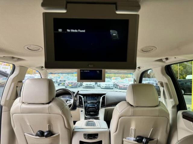 2015 Cadillac Escalade ESV in Indianapolis, IN 46222-4002 - 2399841 11
