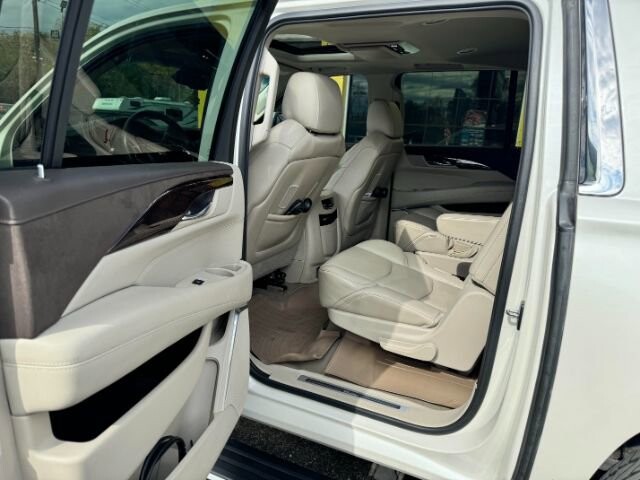 2015 Cadillac Escalade ESV in Indianapolis, IN 46222-4002 - 2399841 7