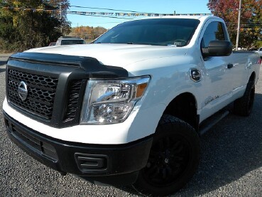 2017 Nissan Titan in New Philadelphia, OH 44663