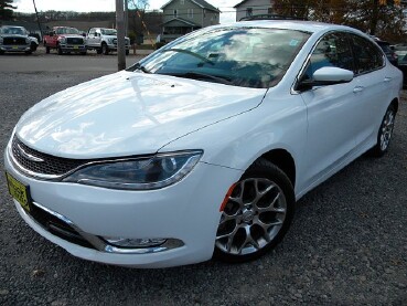 2015 Chrysler 200 in New Philadelphia, OH 44663