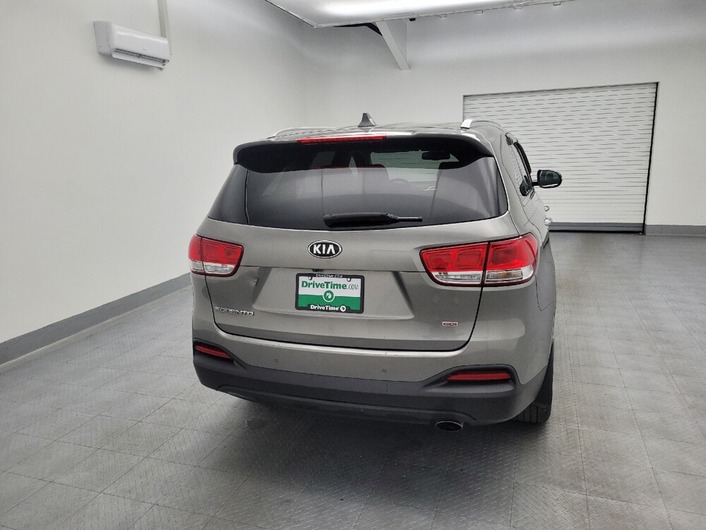 2017 Kia Sorento in Columbus, OH 43231 - 2400002 7