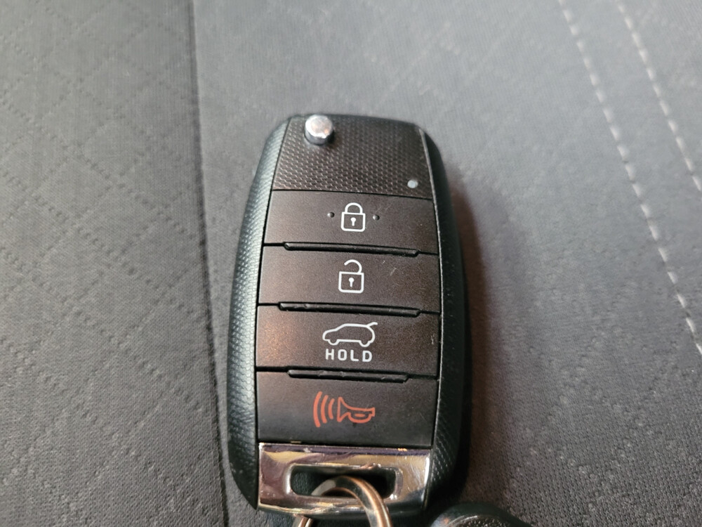 2016 Kia Sorento in Eastpointe, MI 48021 - 2400485 32