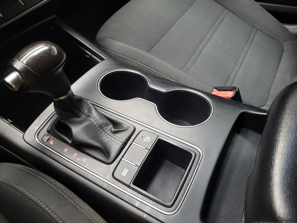 2016 Kia Sorento in Eastpointe, MI 48021 - 2400485 26