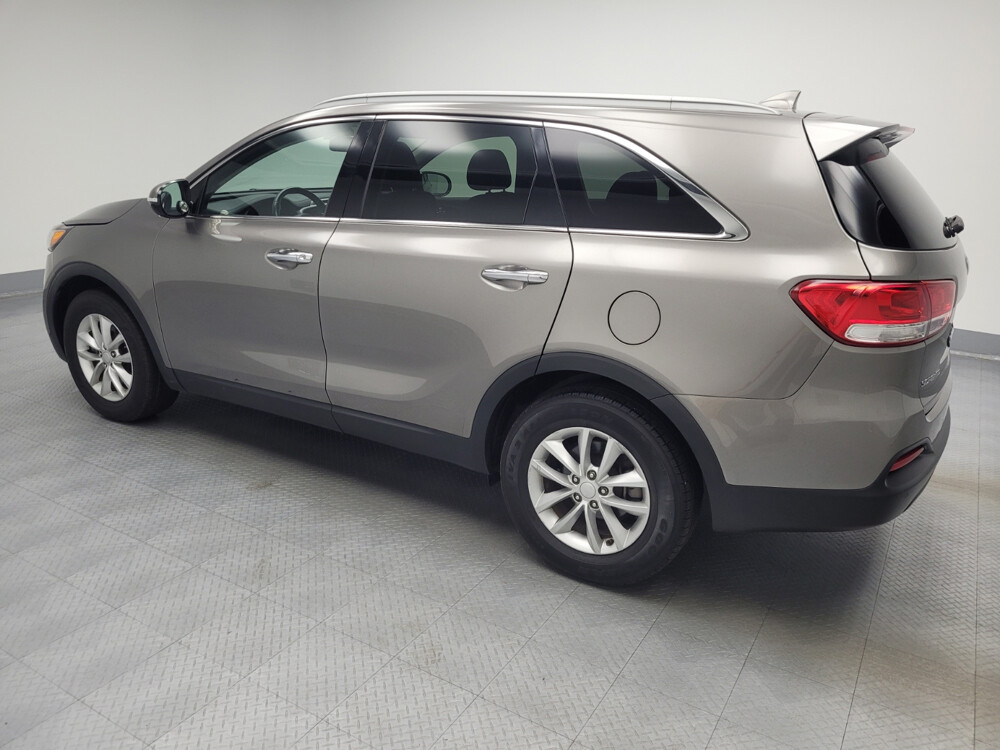 2016 Kia Sorento in Eastpointe, MI 48021 - 2400485 3