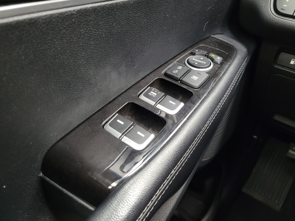 2016 Kia Sorento in Eastpointe, MI 48021 - 2400485 27