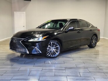 2022 Lexus ES 350 in Cinnaminson, NJ 08077