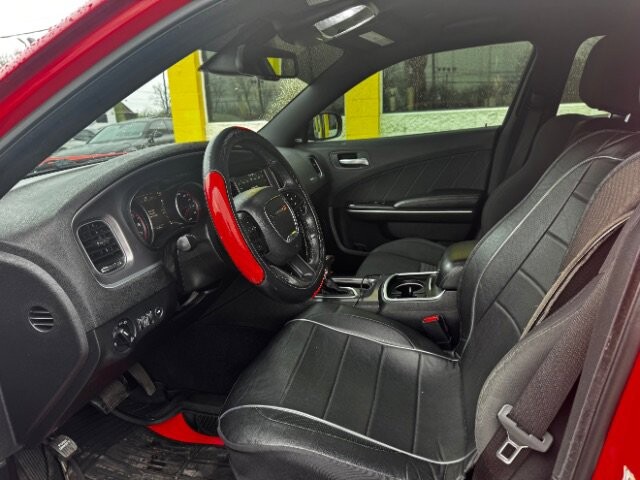 2019 Dodge Charger in Indianapolis, IN 46222-4002 - 2401132 10