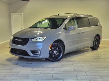 2022 Chrysler Pacifica in Cinnaminson, NJ 08077